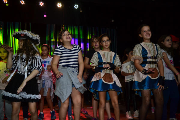 Buy your photos of the eventNR2 English & Action 07 a 09/04/17 on Fotop