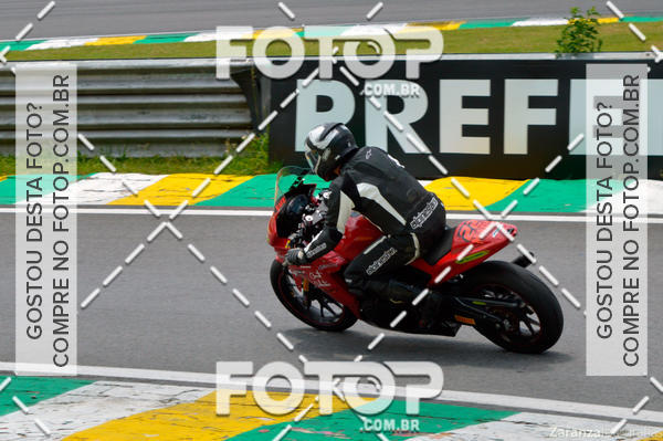 Compre as suas fotos do evento500 milhas SuperBike Brasil no Fotop