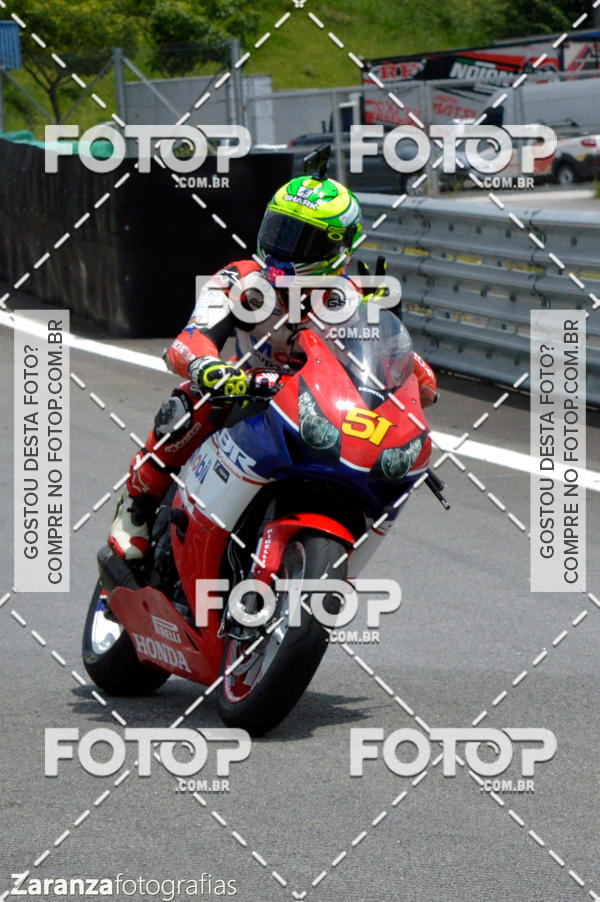 Compre as suas fotos do evento500 milhas SuperBike Brasil no Fotop