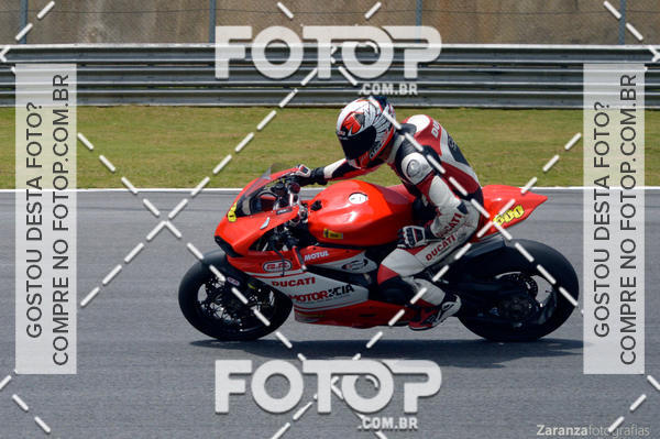 Compre as suas fotos do evento500 milhas SuperBike Brasil no Fotop