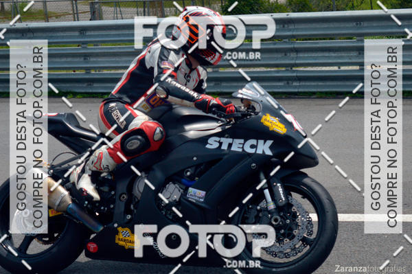 Compre as suas fotos do evento500 milhas SuperBike Brasil no Fotop