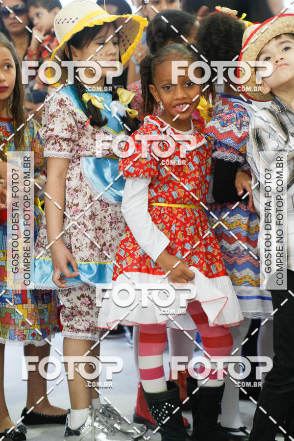 Buy your photos of the eventFesta Junina E.E. Prof. Miguel Roque on Fotop