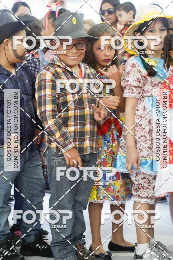 Buy your photos of the eventFesta Junina E.E. Prof. Miguel Roque on Fotop