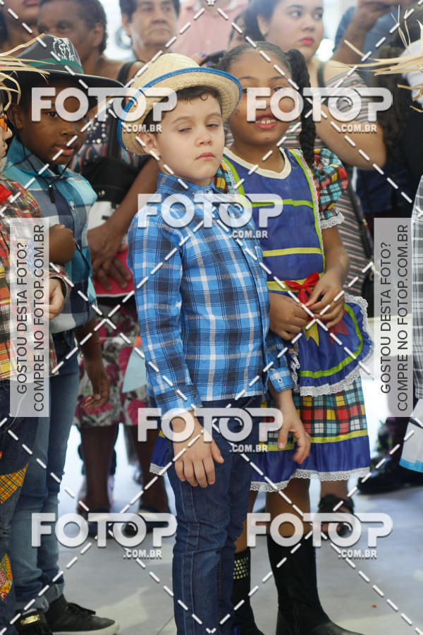 Buy your photos of the eventFesta Junina E.E. Prof. Miguel Roque on Fotop