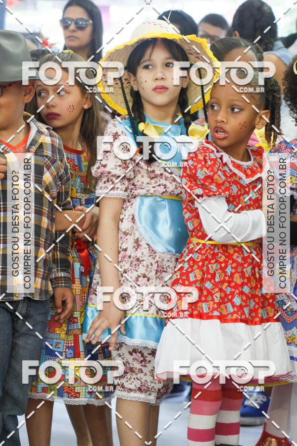 Buy your photos of the eventFesta Junina E.E. Prof. Miguel Roque on Fotop