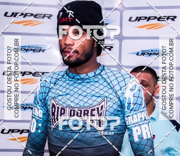 Buy your photos of the eventShooto Brasil 74 - Pesagem dos Atletas on Fotop