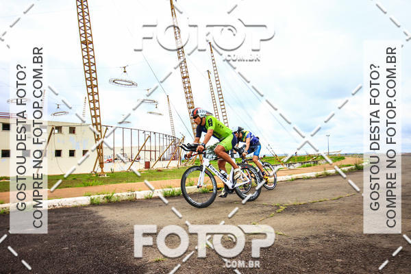 Buy your photos of the eventToughman Brasil 70.3 on Fotop