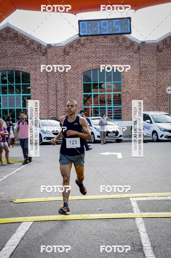Buy your photos of the eventIII Corrida e Caminhada da Parquia de So Sebastio on Fotop