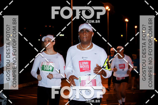 Buy your photos of the eventLuminous Run on Fotop