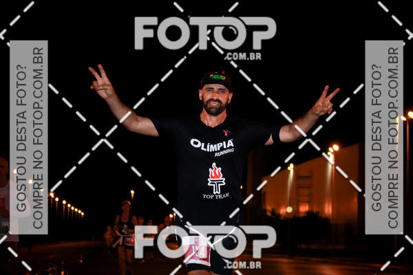 Buy your photos of the eventLuminous Run on Fotop