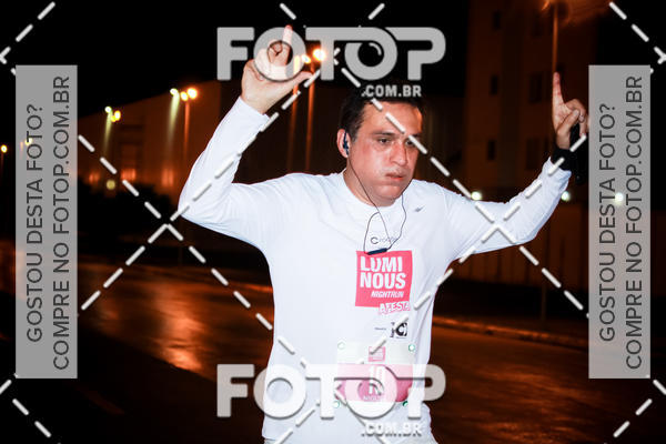 Buy your photos of the eventLuminous Run on Fotop