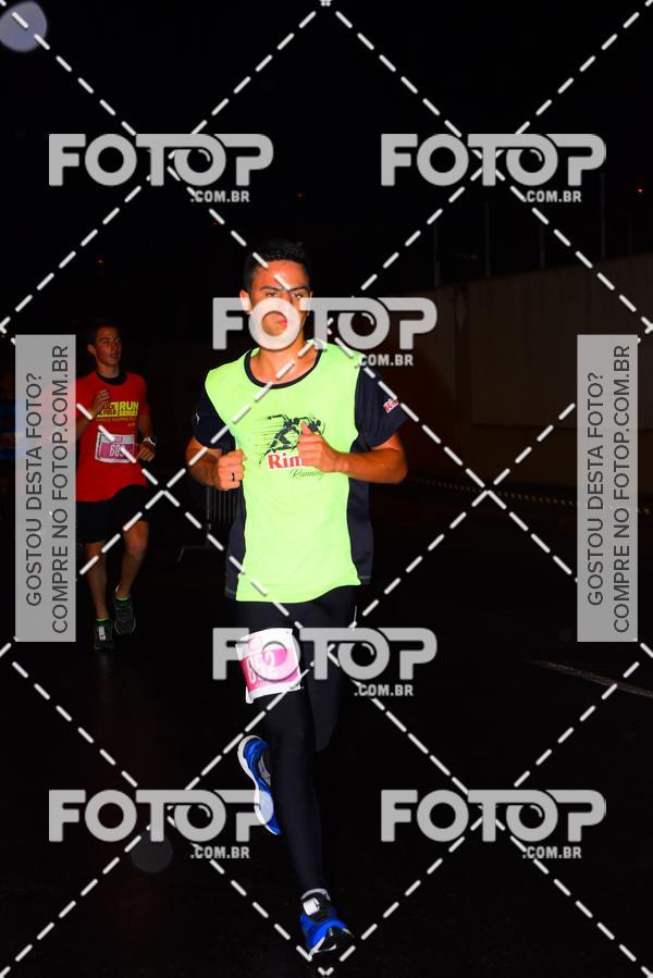 Buy your photos of the eventLuminous Run on Fotop