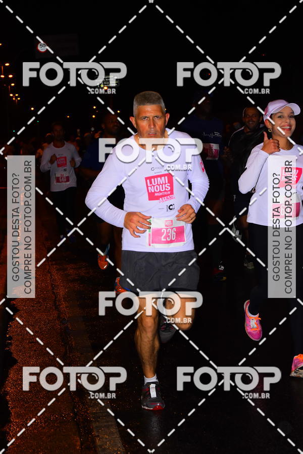 Buy your photos of the eventLuminous Run on Fotop