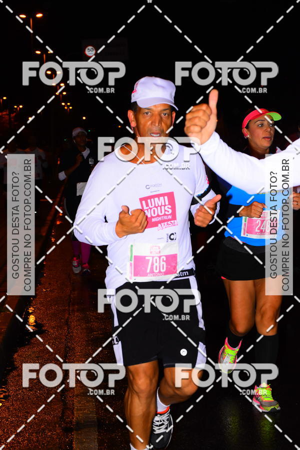 Buy your photos of the eventLuminous Run on Fotop