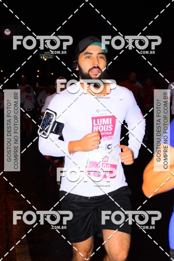 Buy your photos of the eventLuminous Run on Fotop