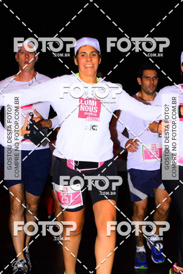 Buy your photos of the eventLuminous Run on Fotop