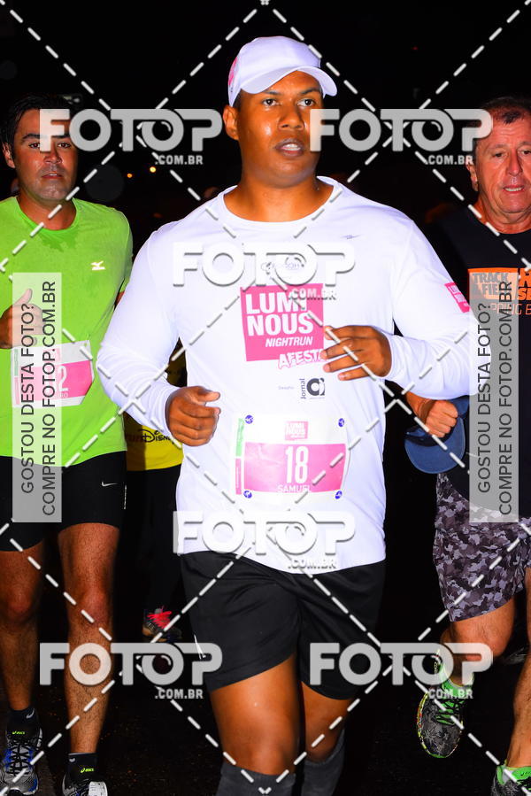 Buy your photos of the eventLuminous Run on Fotop