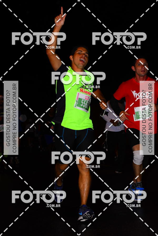 Buy your photos of the eventLuminous Run on Fotop