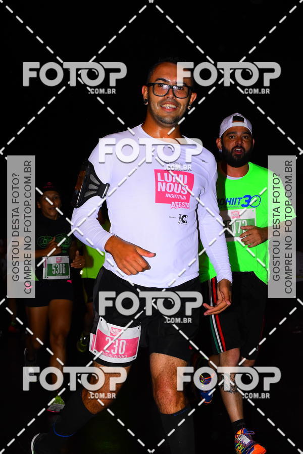 Buy your photos of the eventLuminous Run on Fotop