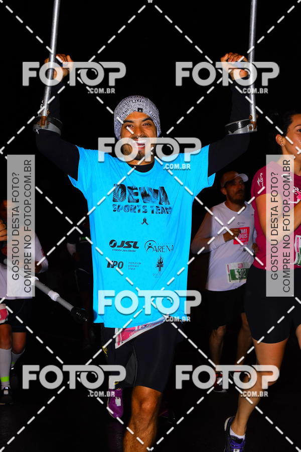 Buy your photos of the eventLuminous Run on Fotop