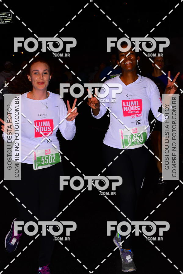 Buy your photos of the eventLuminous Run on Fotop