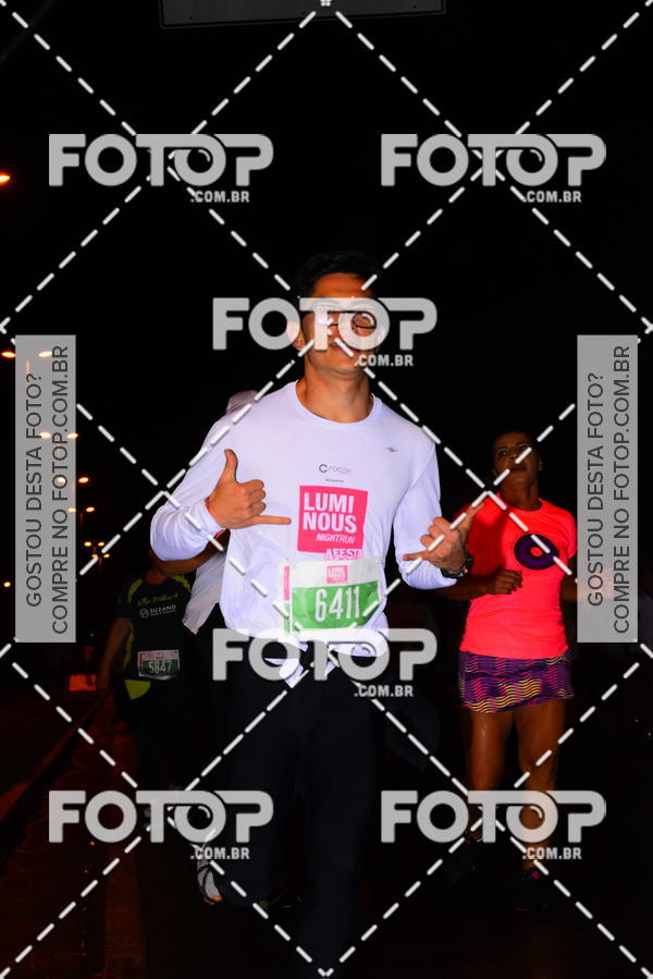 Buy your photos of the eventLuminous Run on Fotop