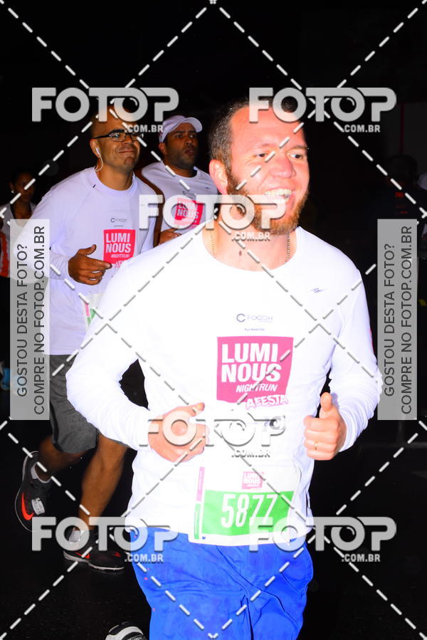 Buy your photos of the eventLuminous Run on Fotop