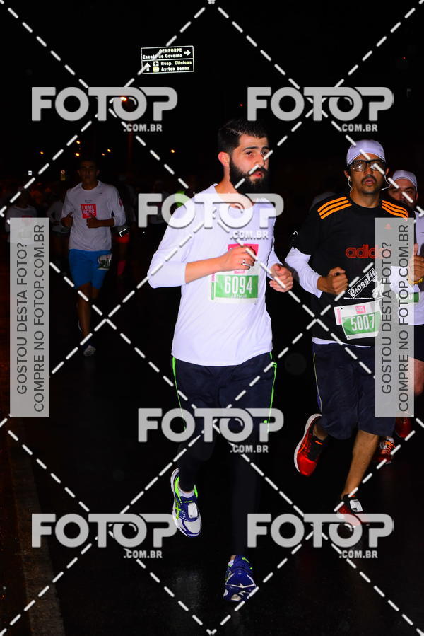 Buy your photos of the eventLuminous Run on Fotop