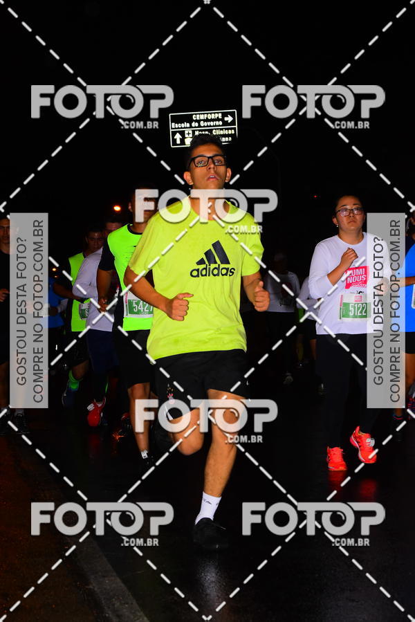 Buy your photos of the eventLuminous Run on Fotop