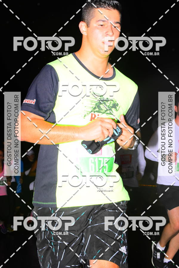 Buy your photos of the eventLuminous Run on Fotop