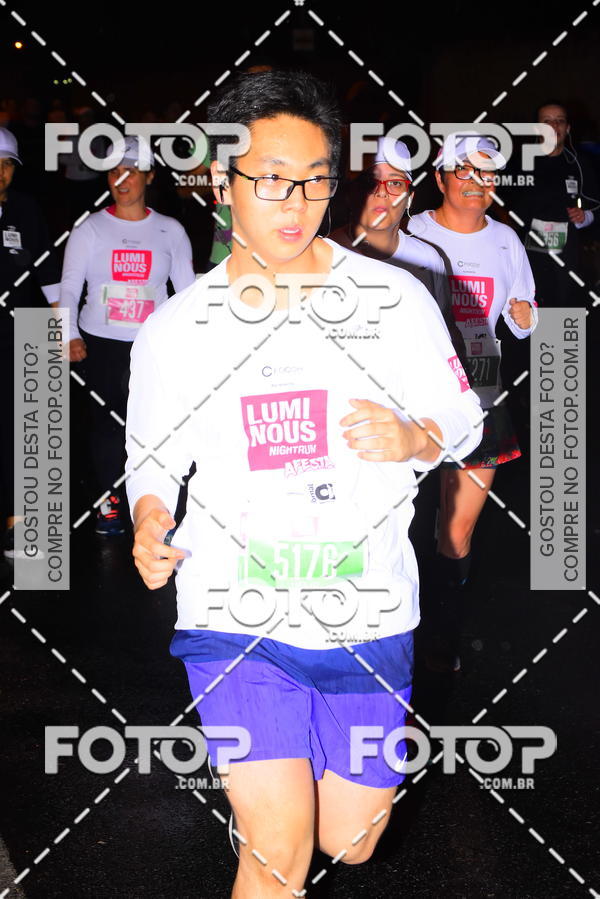 Buy your photos of the eventLuminous Run on Fotop