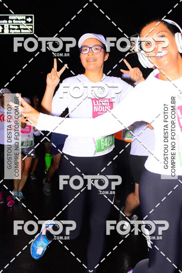 Buy your photos of the eventLuminous Run on Fotop