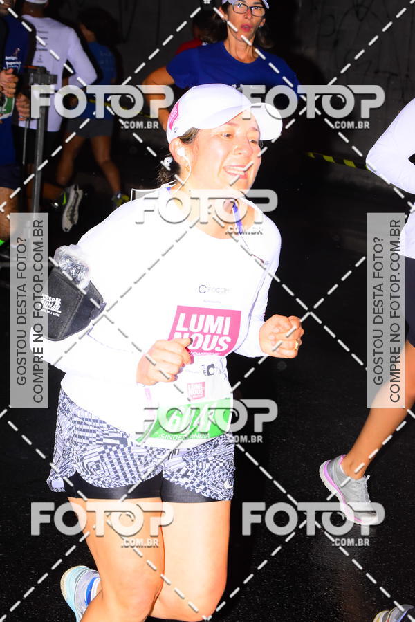 Buy your photos of the eventLuminous Run on Fotop