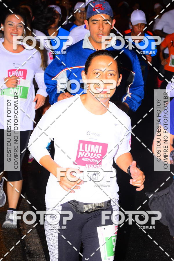 Buy your photos of the eventLuminous Run on Fotop