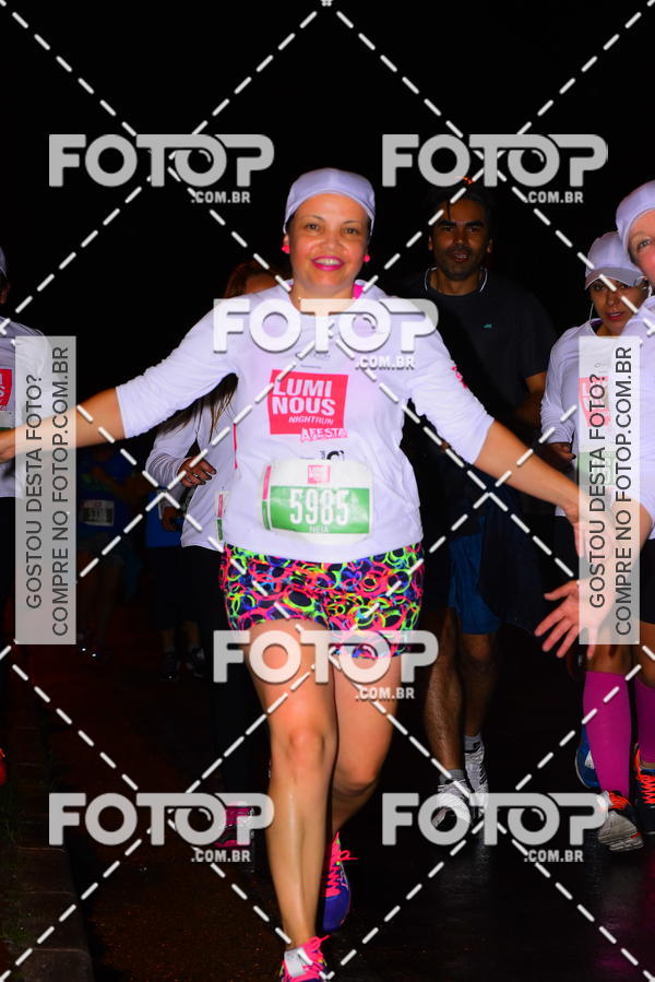 Buy your photos of the eventLuminous Run on Fotop