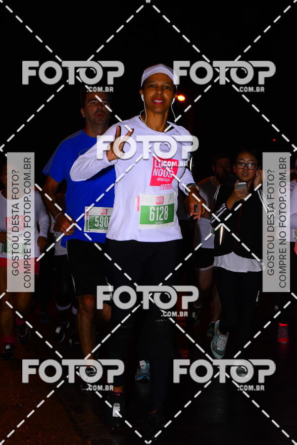 Buy your photos of the eventLuminous Run on Fotop