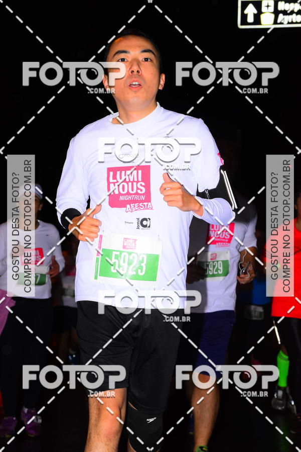 Buy your photos of the eventLuminous Run on Fotop