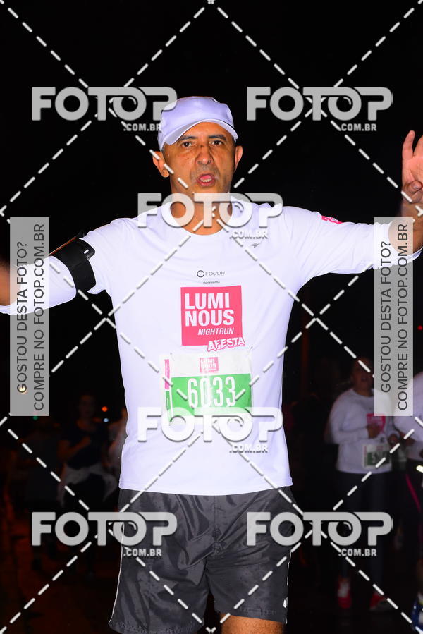 Buy your photos of the eventLuminous Run on Fotop