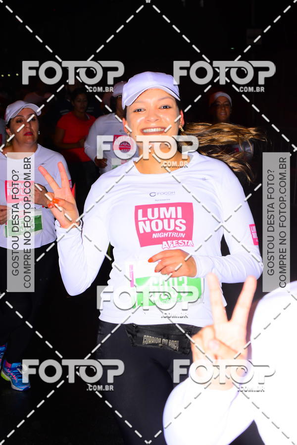 Buy your photos of the eventLuminous Run on Fotop