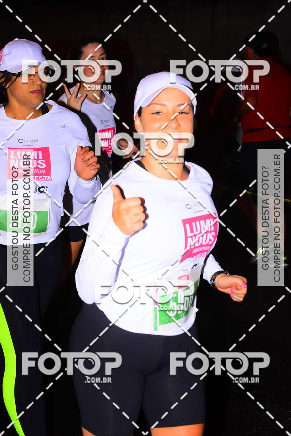 Buy your photos of the eventLuminous Run on Fotop