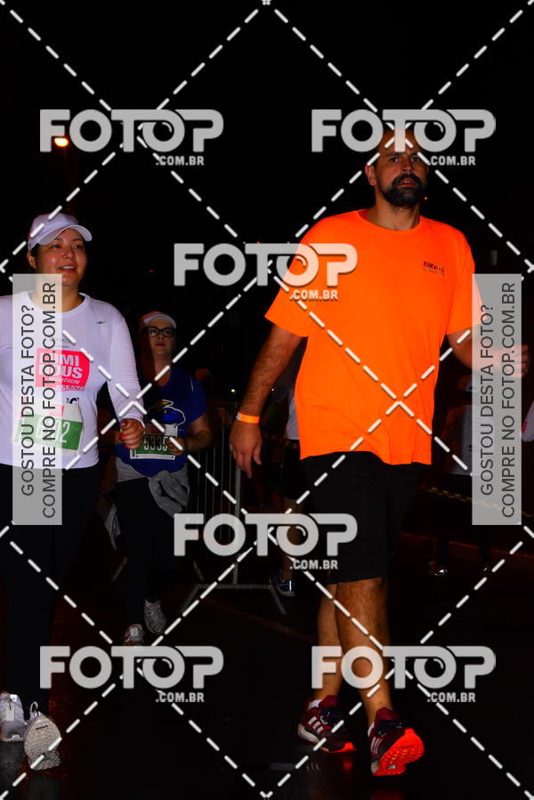 Buy your photos of the eventLuminous Run on Fotop