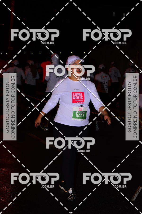 Buy your photos of the eventLuminous Run on Fotop