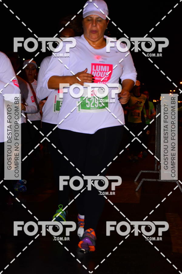 Buy your photos of the eventLuminous Run on Fotop
