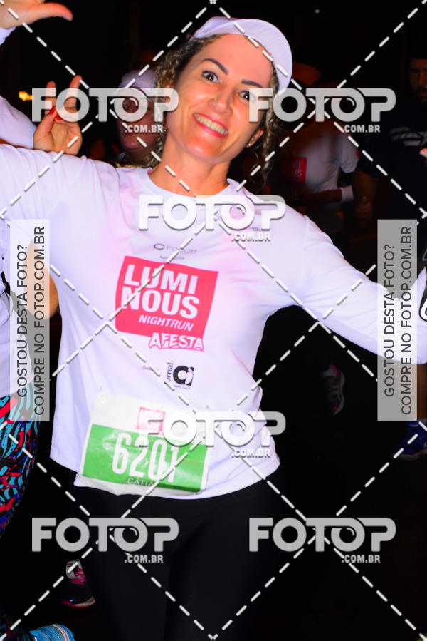 Buy your photos of the eventLuminous Run on Fotop