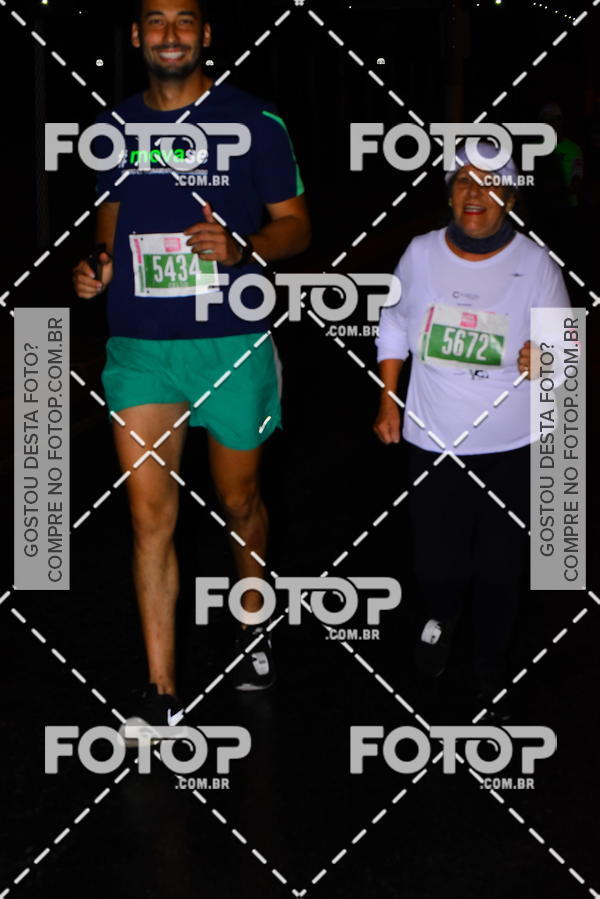 Buy your photos of the eventLuminous Run on Fotop