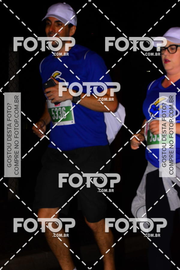 Buy your photos of the eventLuminous Run on Fotop