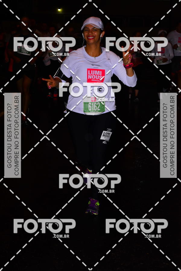 Buy your photos of the eventLuminous Run on Fotop