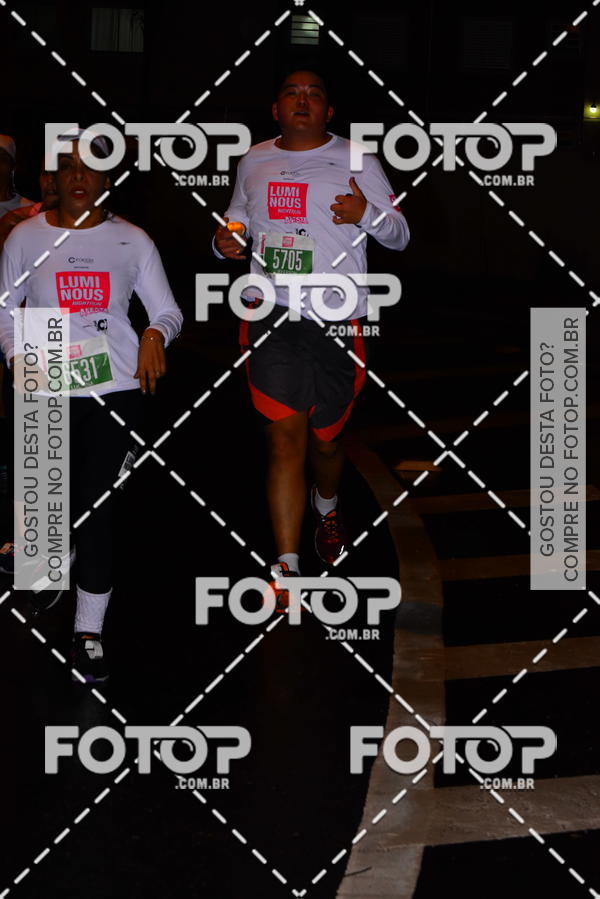 Buy your photos of the eventLuminous Run on Fotop