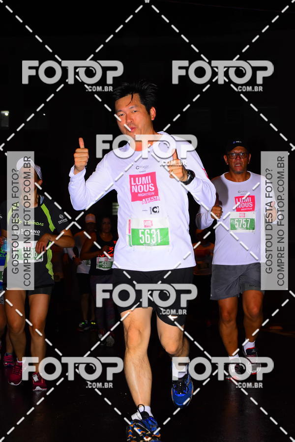 Buy your photos of the eventLuminous Run on Fotop