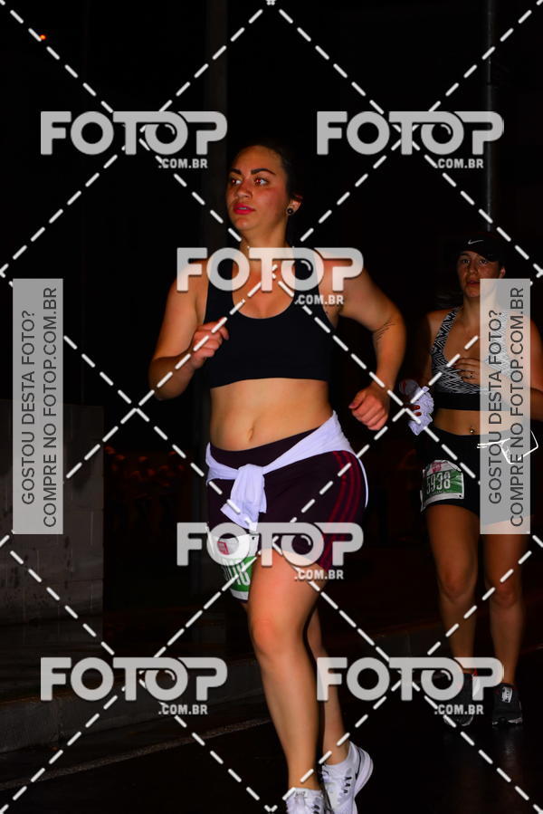 Buy your photos of the eventLuminous Run on Fotop
